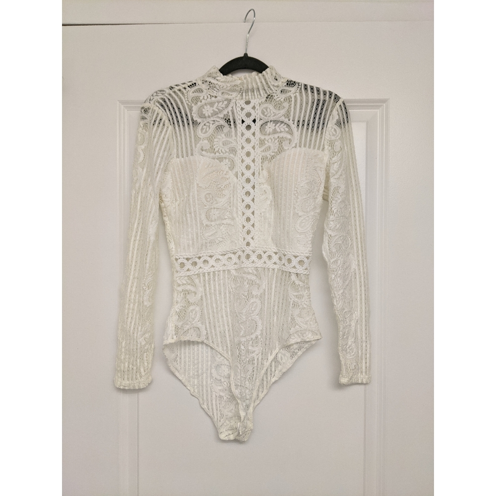 Charlotte Russe White Lace Bodysuit Small